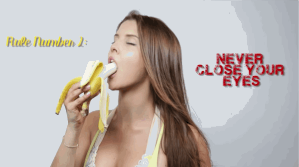 Merginos ir jų bananai [GIF]