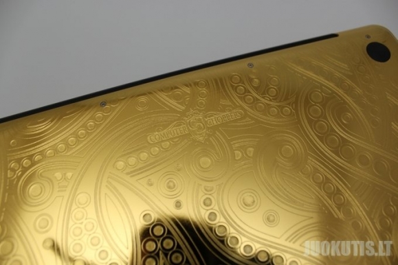 MacBook iš aukso