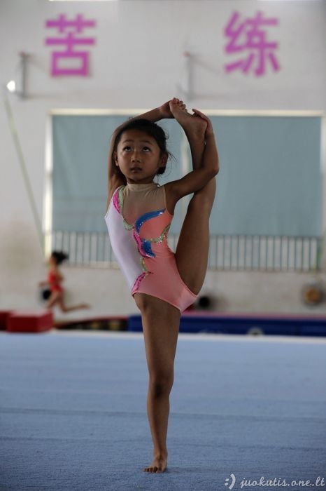 Gimnastikos mokykla Kinijoje