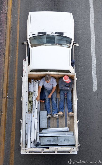 Meksikiečiai važiuoja į darbą