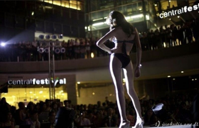 Transseksualės iš Tailando vis labiau moteriškėja