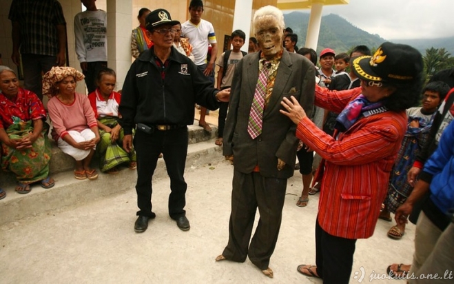Indonezijoje priimta perrenginėti numirusius