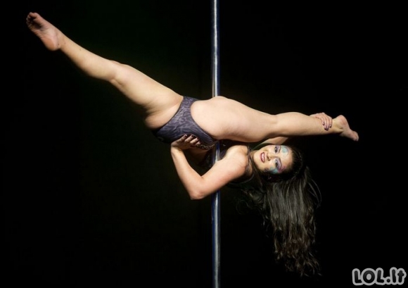Vaizdai iš striptizo konkurso