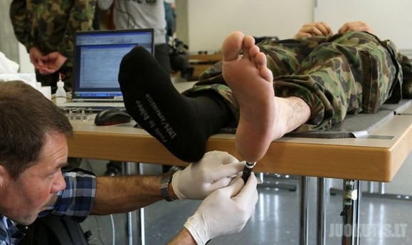 Šveicarų armija testuoja naujas kojines