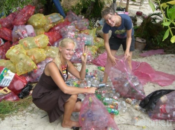 Sala iš plastmasinių butelių