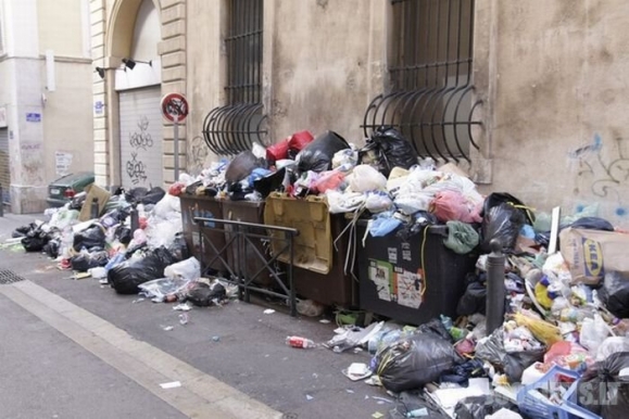 Prancūzijoje vyksta rekordiniai protestai prieš pensijų reformą