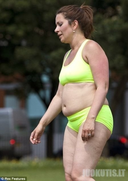 Gerai žinoma britų TV laidų vedėja Clare Nasir. Ji prarado 15 kg!