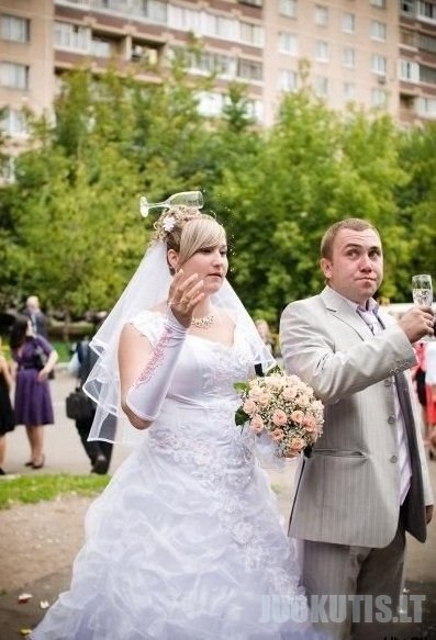 Juokingos vestuvių nuotraukos (17 nuotraukų)