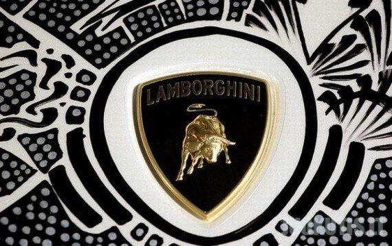 Įdomiai nudažytas Lamborghini (15 nuotraukų)