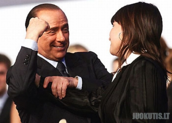 Silvio Berlusconi gestai