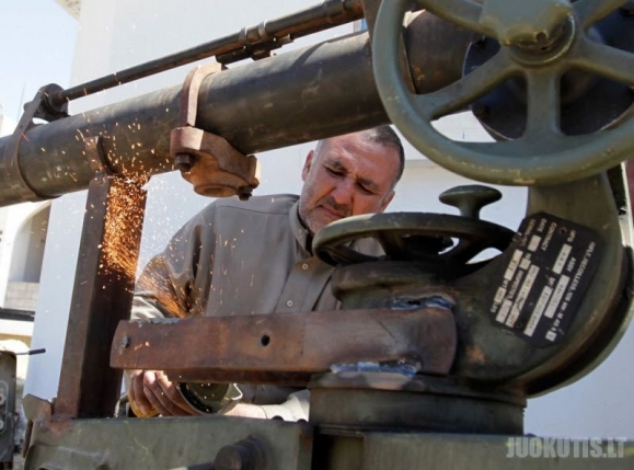 Libijos sukilėlių savadarbiai ginklai
