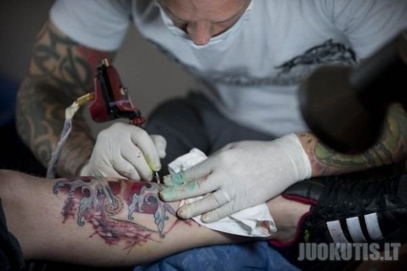 Tatuiruočių ir kūno modifikacijų festivalis Kolumbijoje
