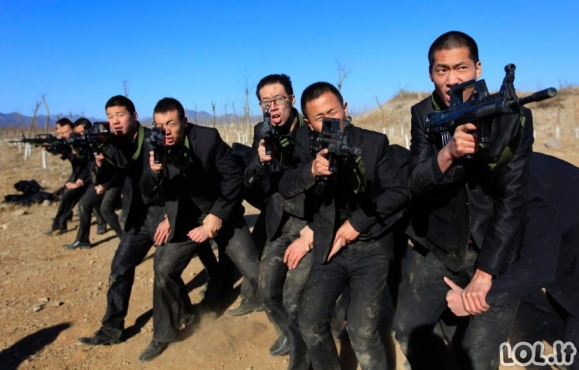 Kaip Kinijoje ruošiami sargybiniai
