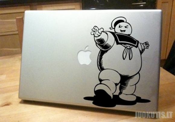 Lipdukai ant MacBook\'ų