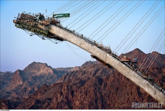 Tilto virš užtvankos statyba