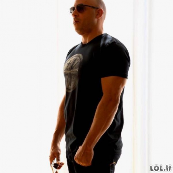 Vin Diesel atsakas interneto pašaipūnams