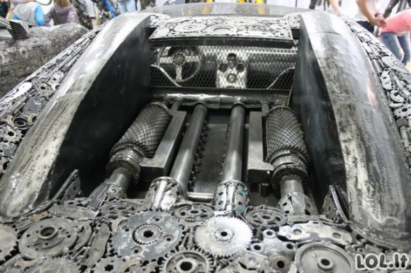 Mašinos, kurios buvo sukurtos iš metalo laužo