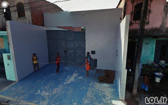 Įdomiausi "Google Street View" užfiksuoti vaizdai
