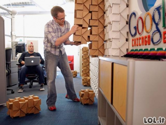 Kaip atrodo darbas Google ofisuose