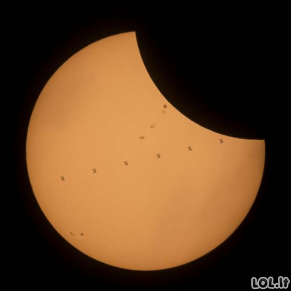 Vaizdai iš saulės užtemimo JAV