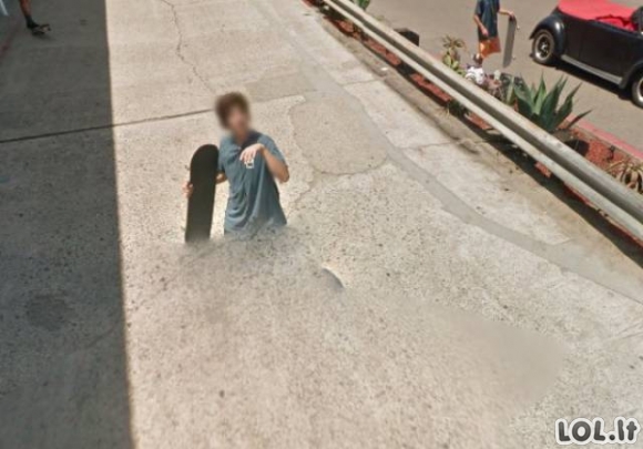 Google Street View kurioziškos nuotraukos