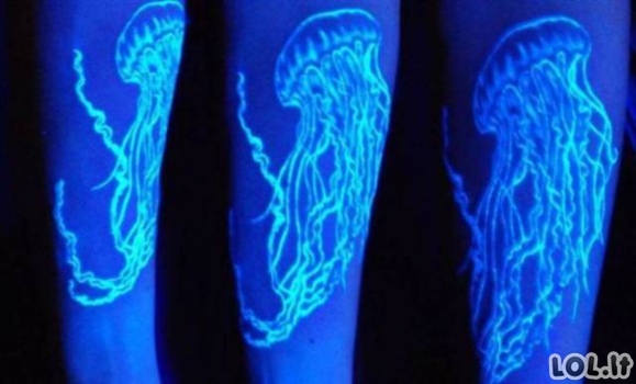 Ypatingos tatuiruotės ultravioletinėje šviesoje