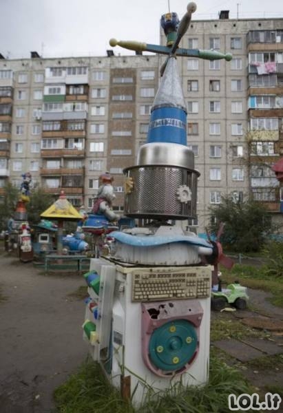 Beprotiškiausios vaikų žaidimų aikštelės Rusijoje [35 FOTO]