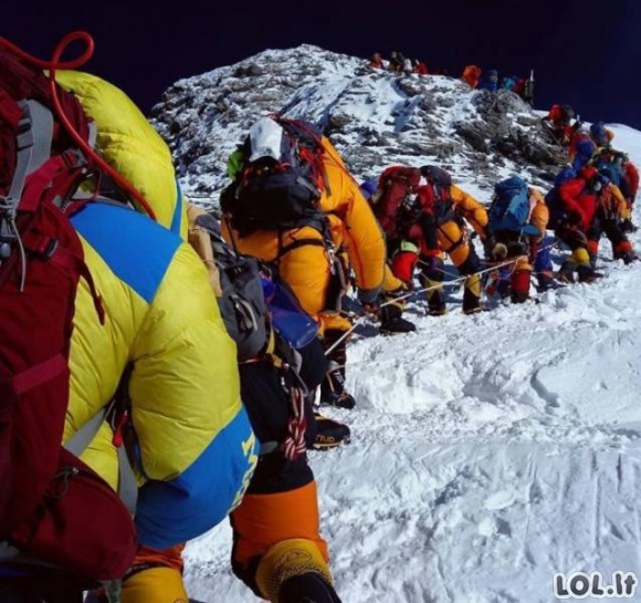 Sužinokite, kokią žalą gamtai daro žmonės Everesto viršūnėje