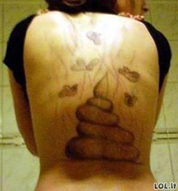 Pačios kvailiausios tatuiruotės, kurias pasidarė žmonės [GALERIJA]