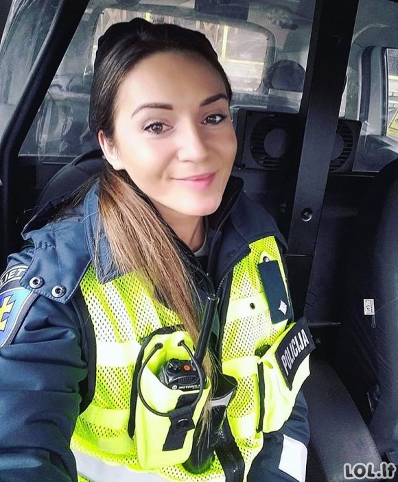 Gražiausios Lietuvos policininkės, saugančios mus visą parą [GALERIJA]