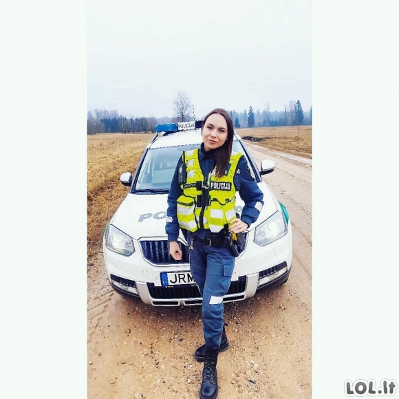Gražiausios Lietuvos policininkės, saugančios mus visą parą [GALERIJA]