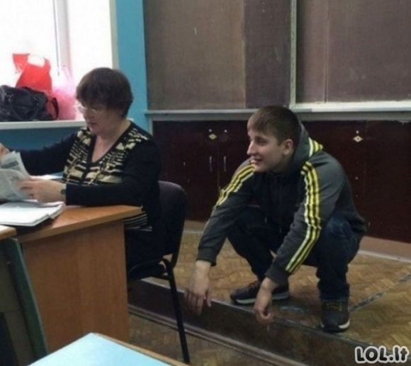 Kaip praėjo pirmi mėnesiai įvairiose mokyklose Kaip praėjo pirmi mėnesiai įvairiose mokyklose