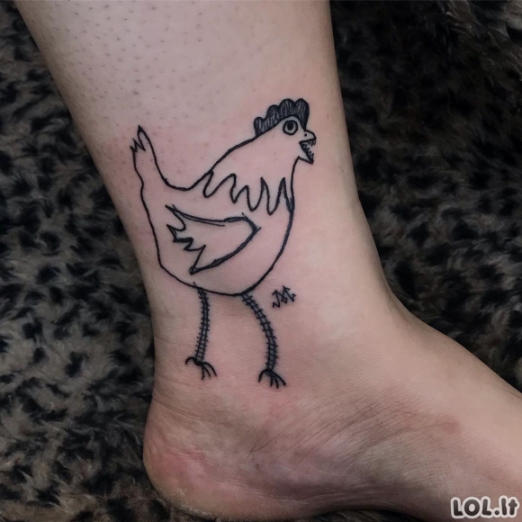Visi renkasi šią tattoo meistrę dėl to, nes ji nemoka piešti [GALERIJA]