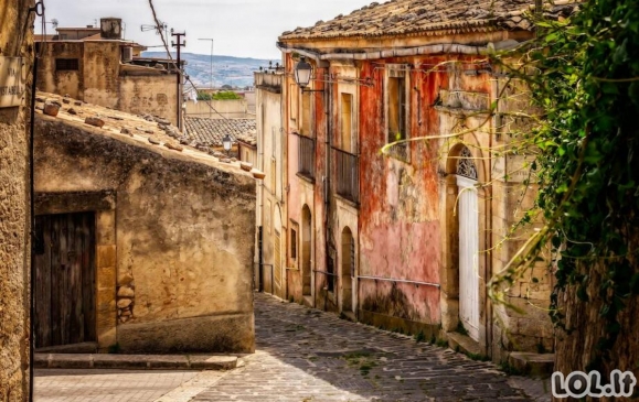 Nuostabus pasiūlymas: Sicilijoje vėl parduodami apleisti namai už simbolinę kainą