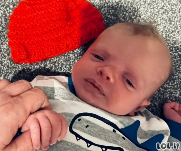 Mama pastebėjo, kad sūnus nepanašus į ją ir į tėvą, todėl paprašė atlikti išsamius tyrimus ir tada sužinojo sukrečiančią tiesą