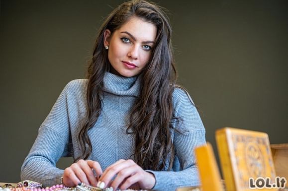 Kuri iš jų yra tikroji dukra? Tik akyliausi pastebės svarbiausią užuominą vos per 5 sekundes!
