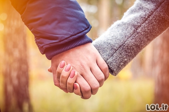 3 Zodiako moterys, kurioms reikia vyresnio partnerio – tai ne kaprizas, o instinktas