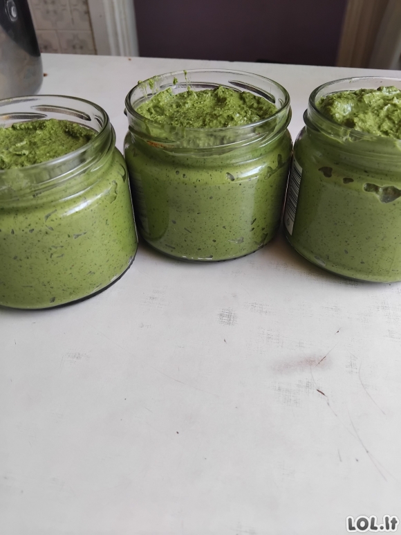 Špinokų pesto užtepėlė – žalias skonis, kuris pavergia iš pirmo šaukšto