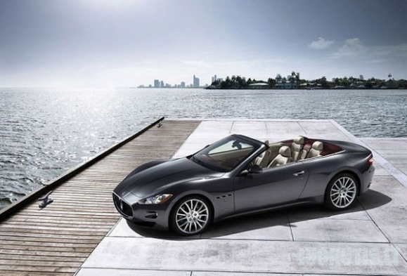 Naujas kabrioletas Maserati GranCabrio 