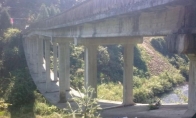 Kiniečiai išbando naują būdą kaip pastatyti tiltą