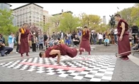 Budistų break-dance